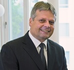 Forschungschef Dr. <b>Hubert Jäger</b> auf Professur für Systemleichtbau und <b>...</b> - list_sgl_20140428